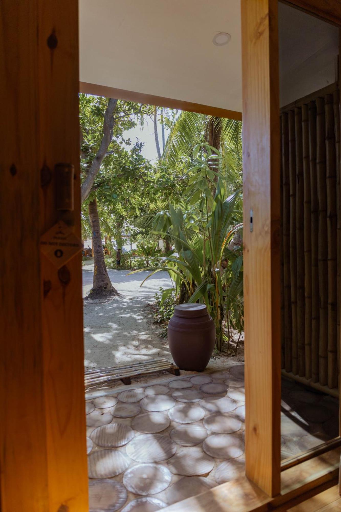 Ecoboo Maldives Hotel Thinadhoo  Buitenkant foto